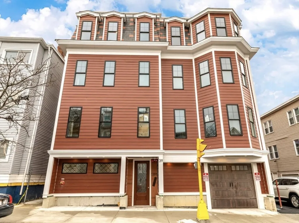 39 Lexington St, Eagle Hill