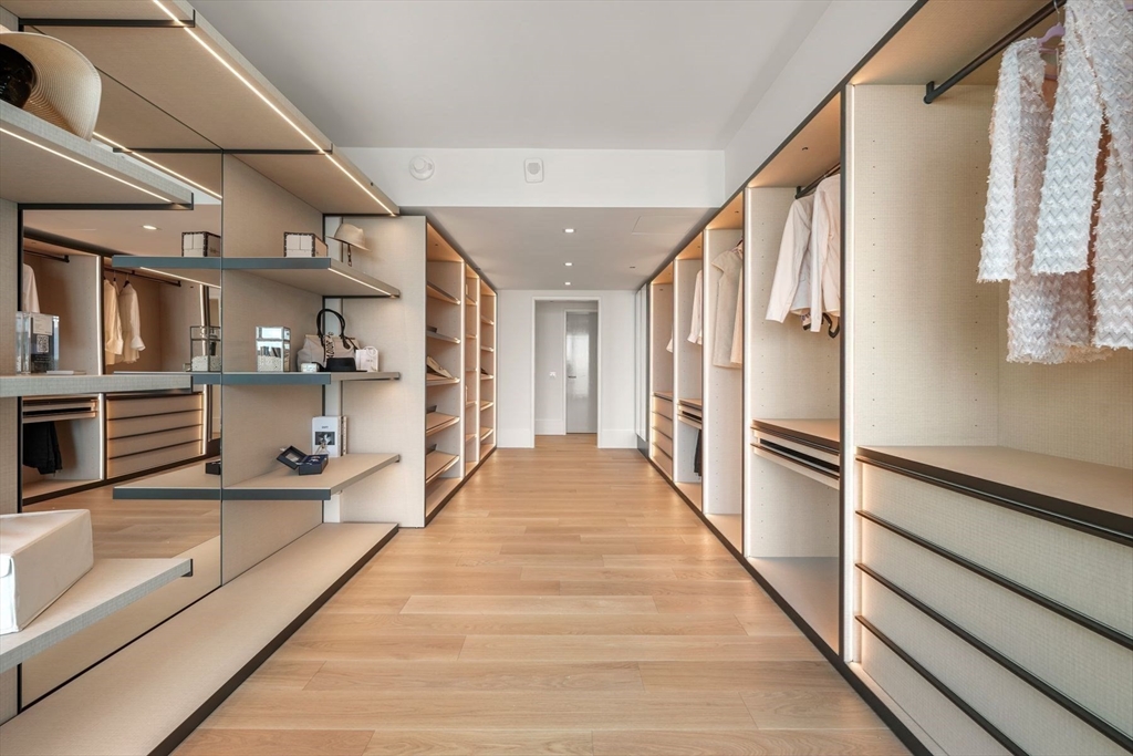 150 Seaport Boulevard, Seaport District