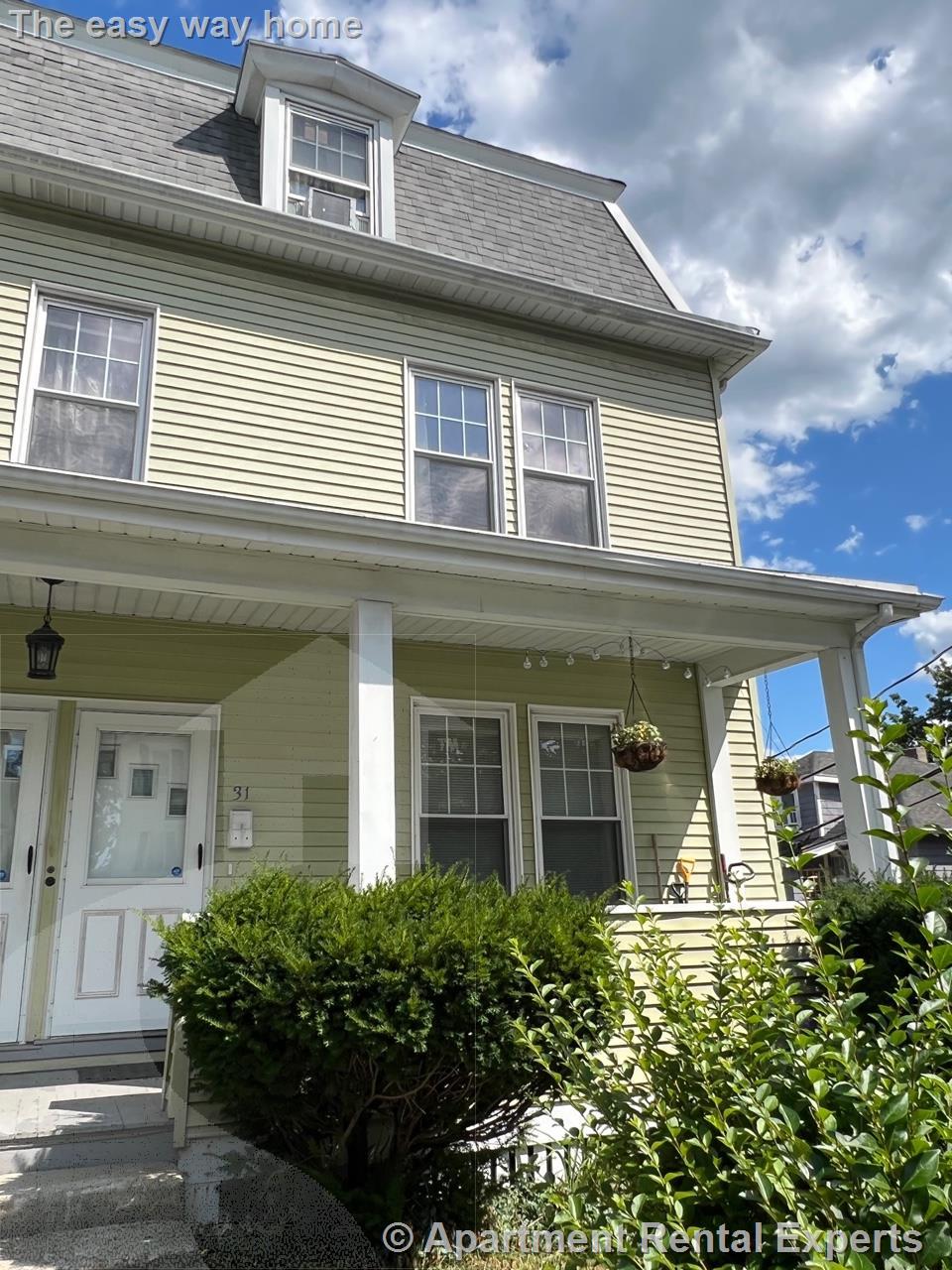 31 Laurel St, Spring Hill