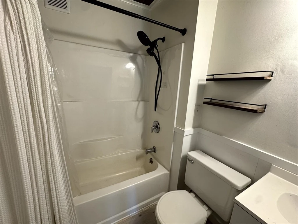 195 Court St, Plymouth