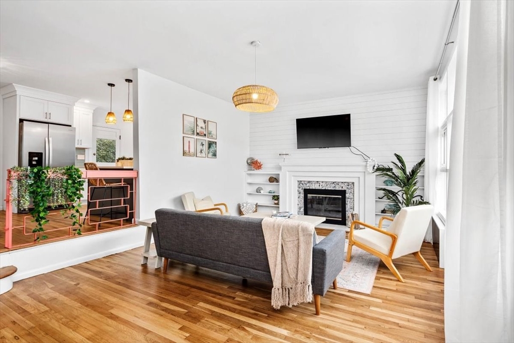 80 Central Ave Summer, Hull