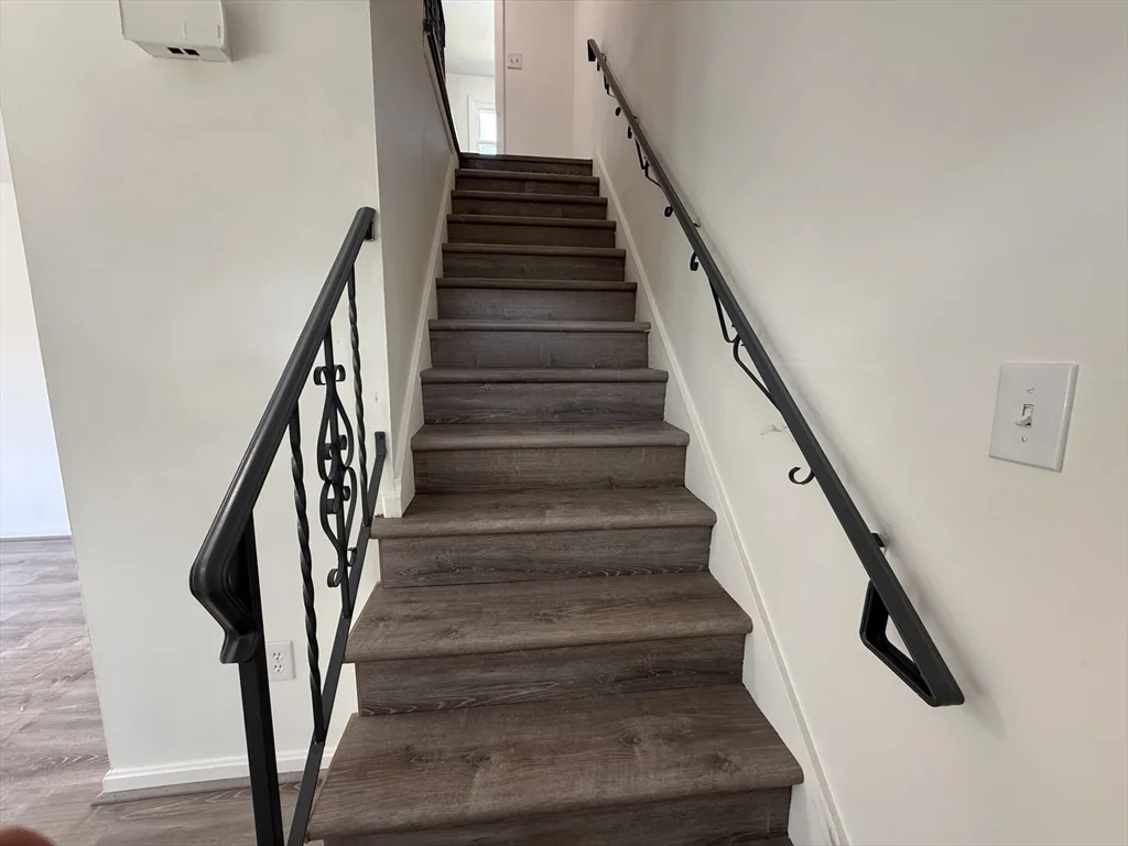 1328 East St, Mansfield