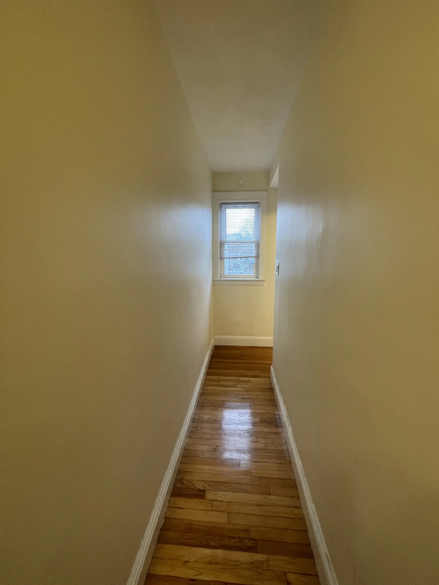 65 Fairbanks St, Oak Square