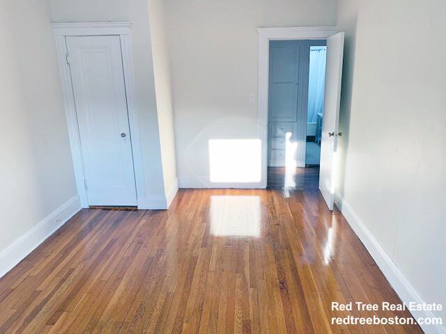 116 Washington St, Brighton