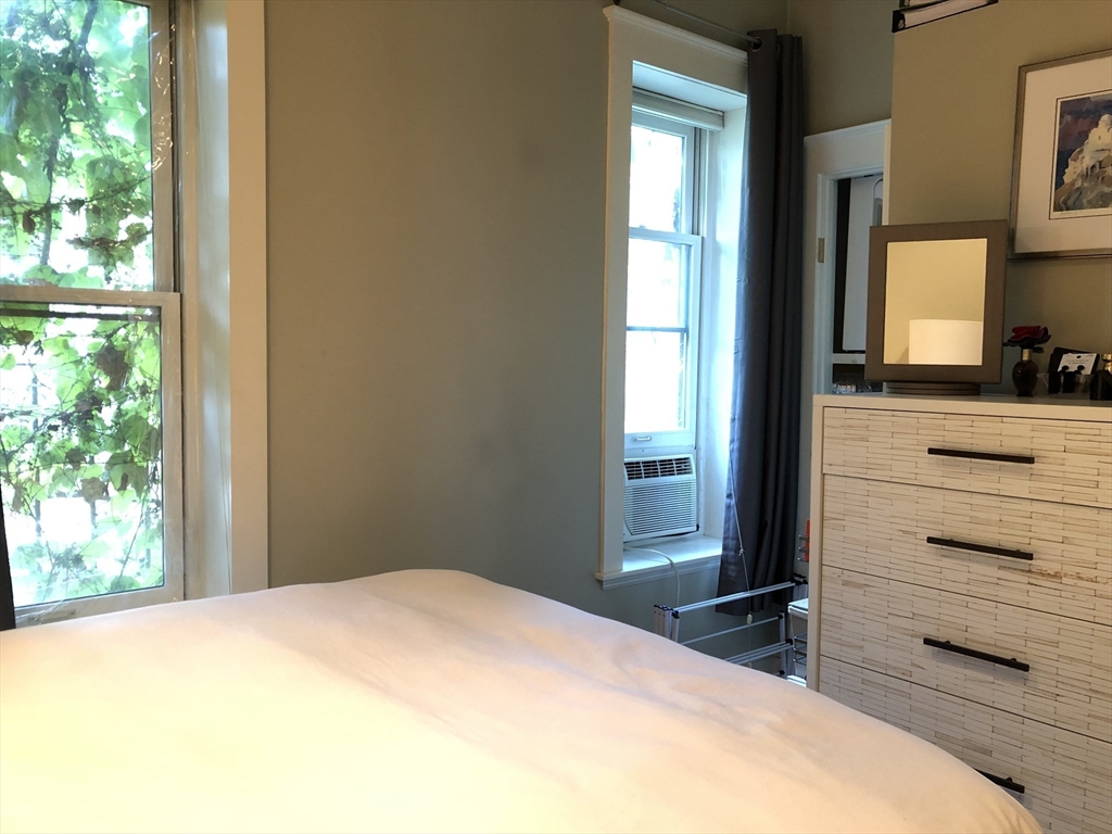 63 Appleton St, South End