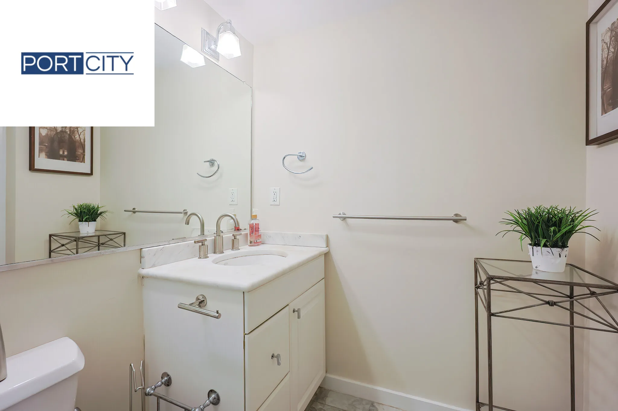 15 Beacon St, Downtown