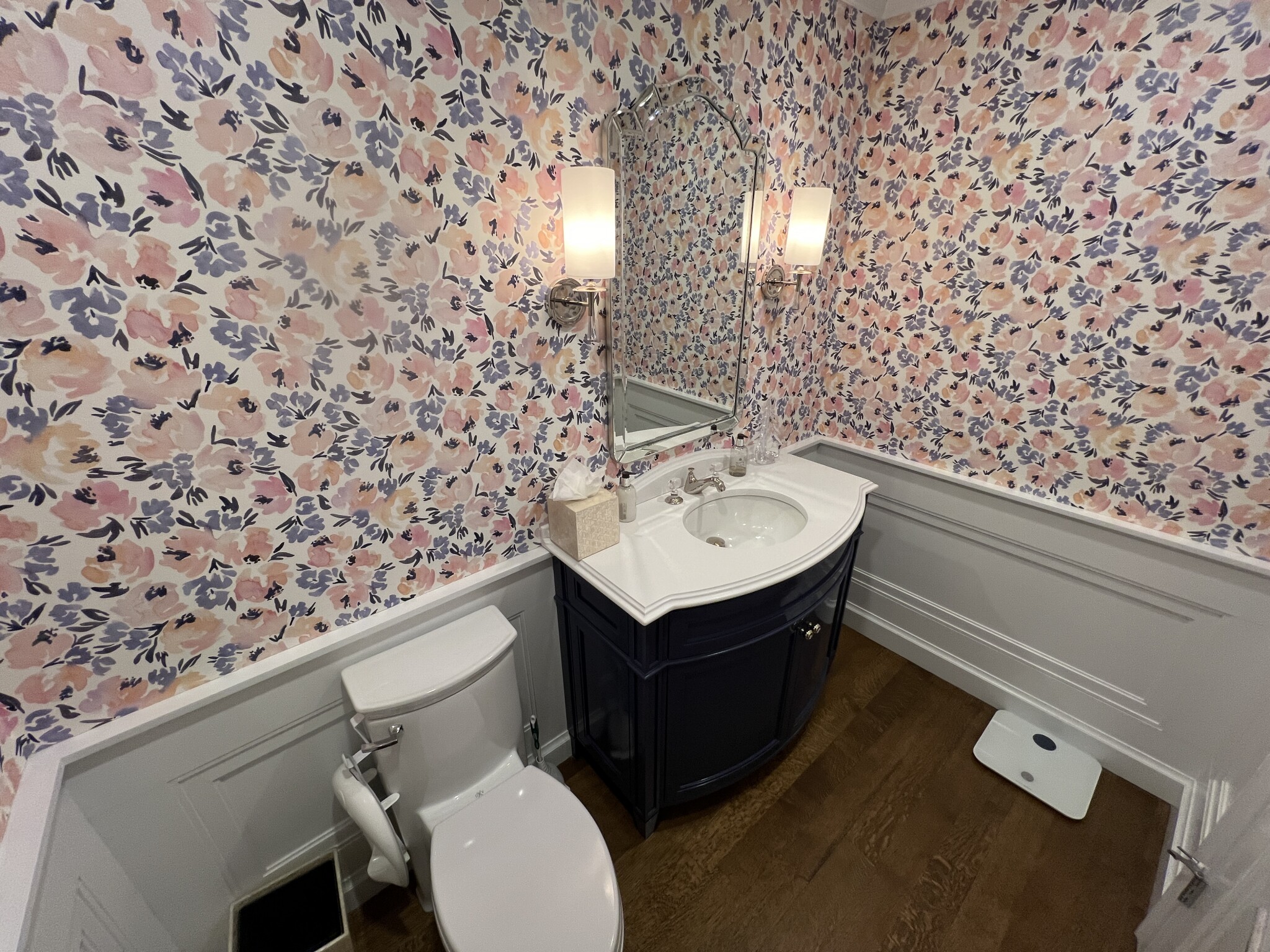 85 East India Row, Downtown