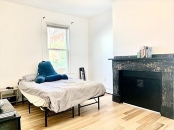 23 Monmouth St, Spring Hill