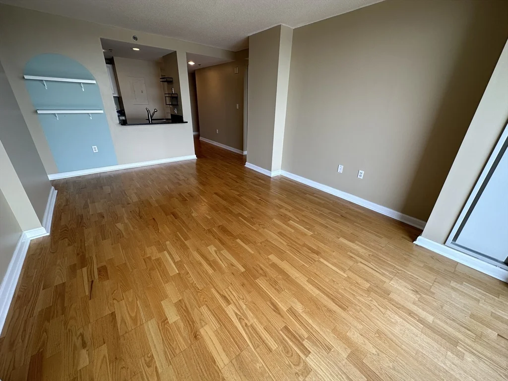 10 Museum Way, East Cambridge