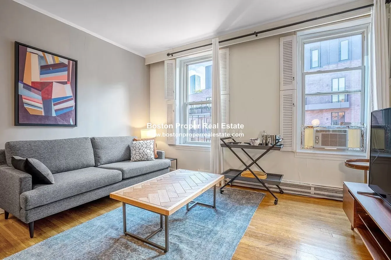 529 Beacon St, Back Bay