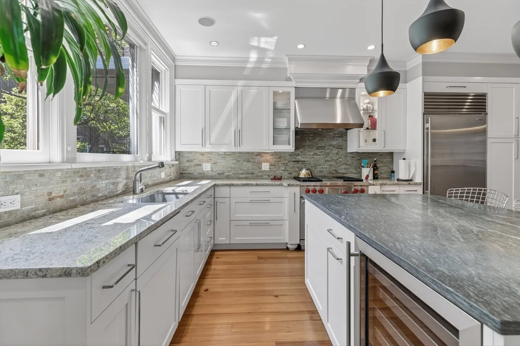 48 Appleton, South End