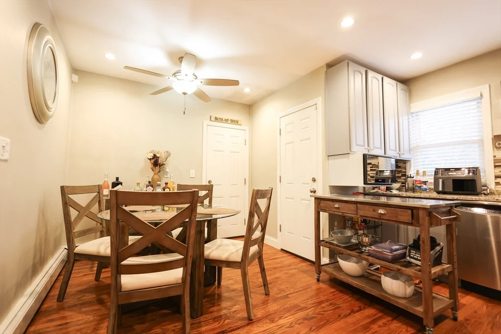 43-45 Belnel Rd, Hyde Park