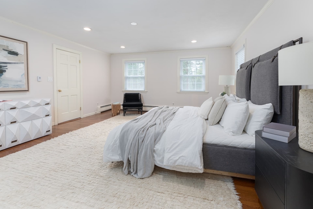 22 Bradford Rd, Weston