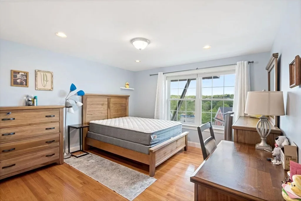 83 Orient, Arlington