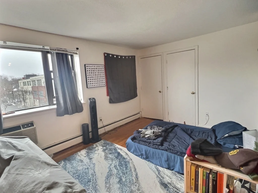 1039 Commonwealth Ave, Allston