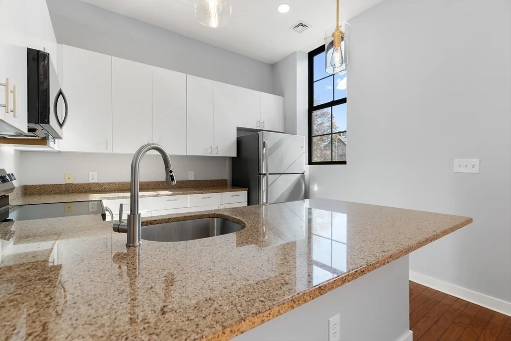 72 Ashland St, Malden