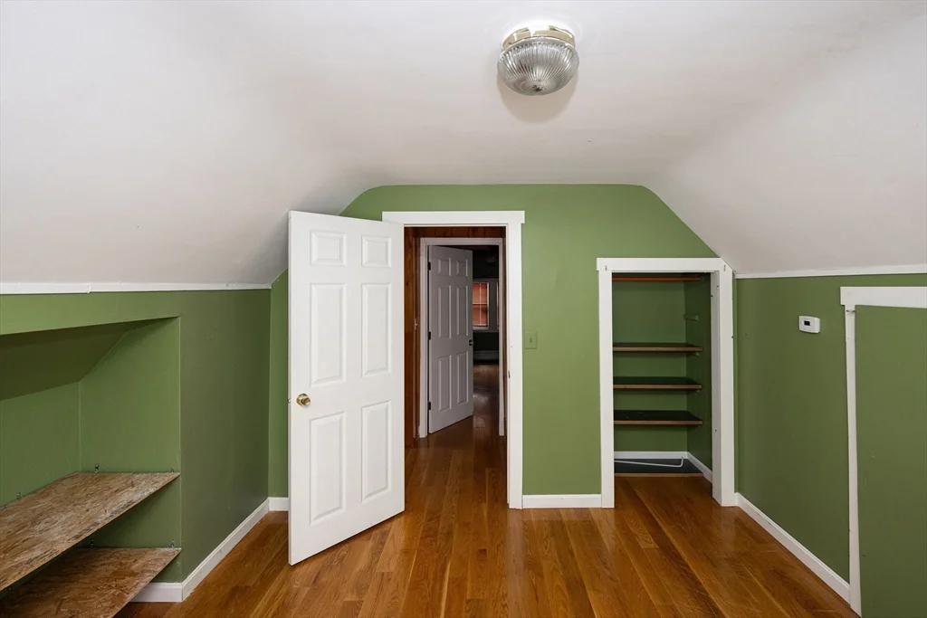 1025 Mechanic St, Leominster