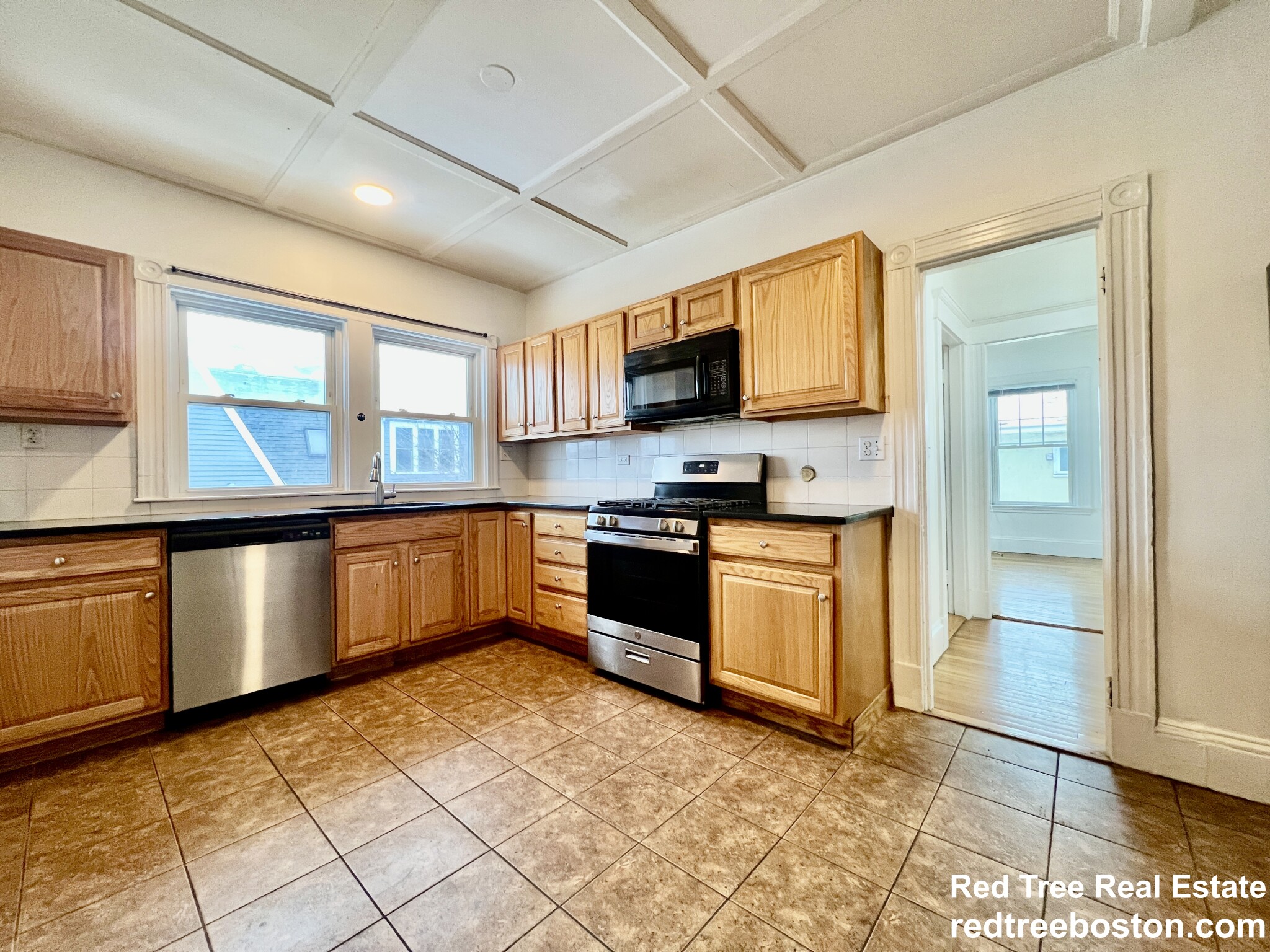 703 Washington St, Brighton