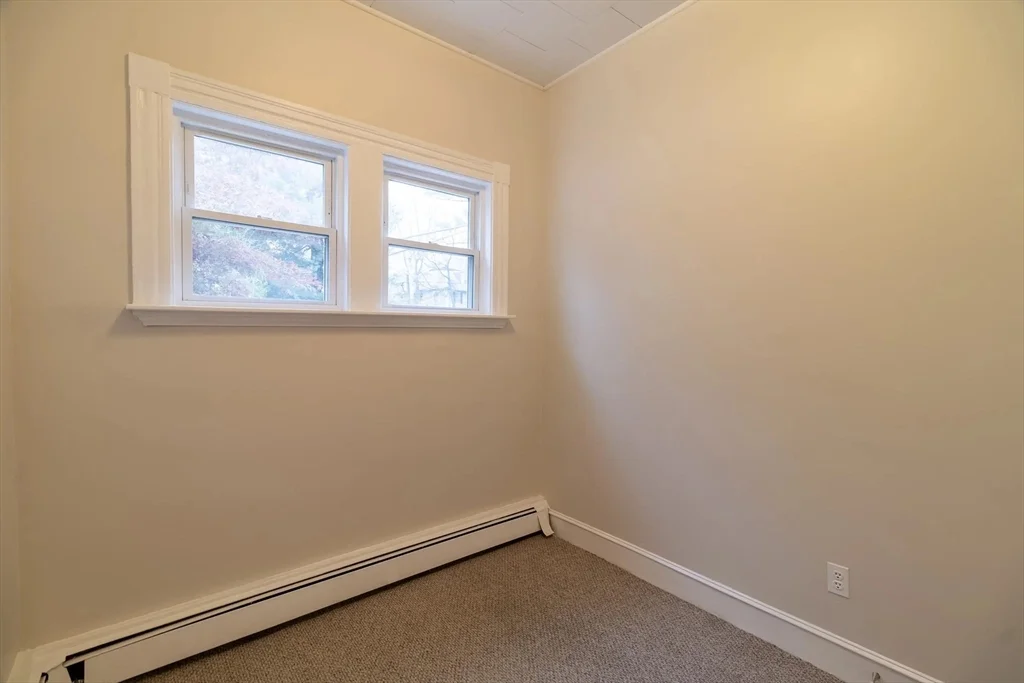 2 Sherman St, Neighborhood Nine