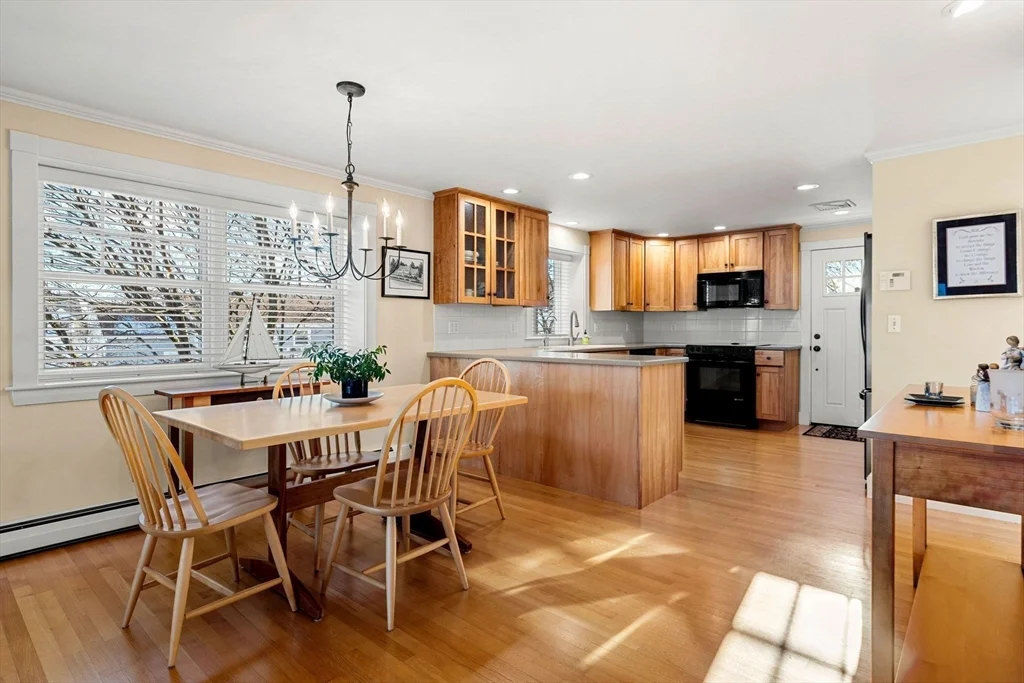 30R Harbor St, Danversport