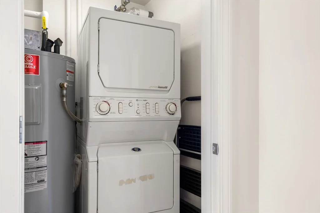 1 Huntington Ave, Back Bay