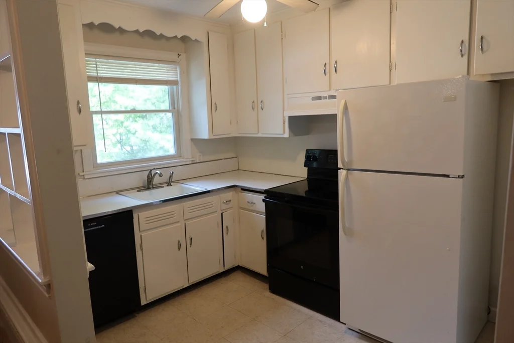 71 Blake St, Newtonville