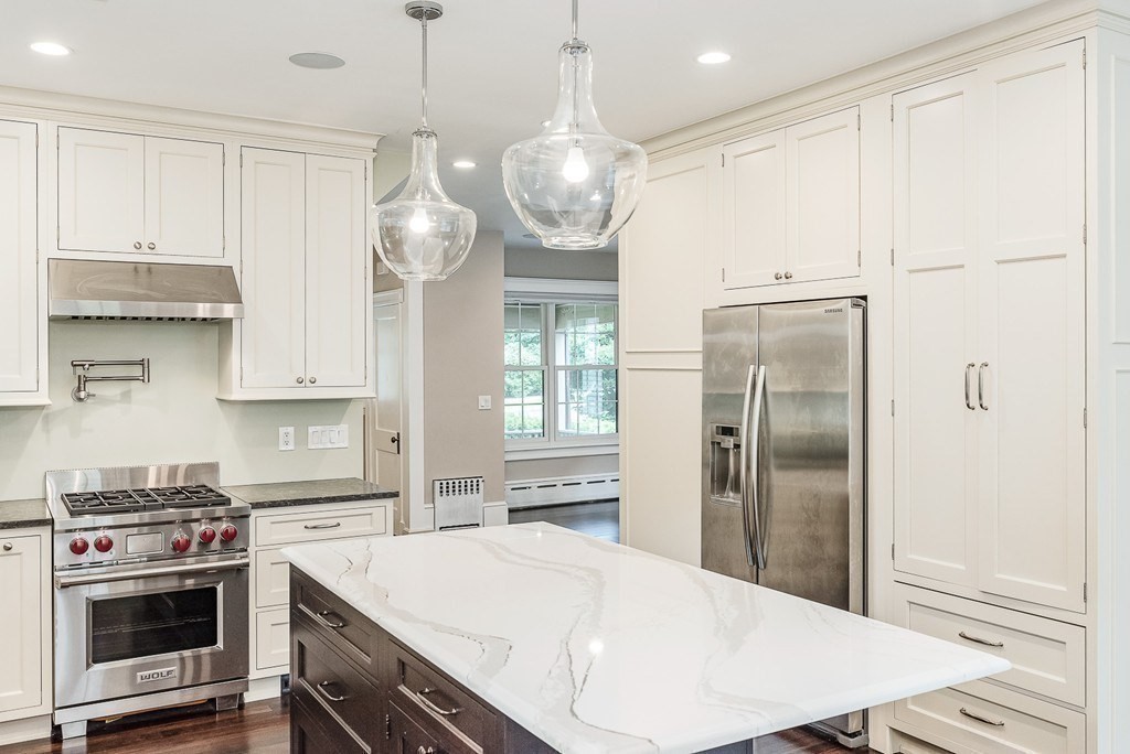 28 Eliot St, Chestnut Hill