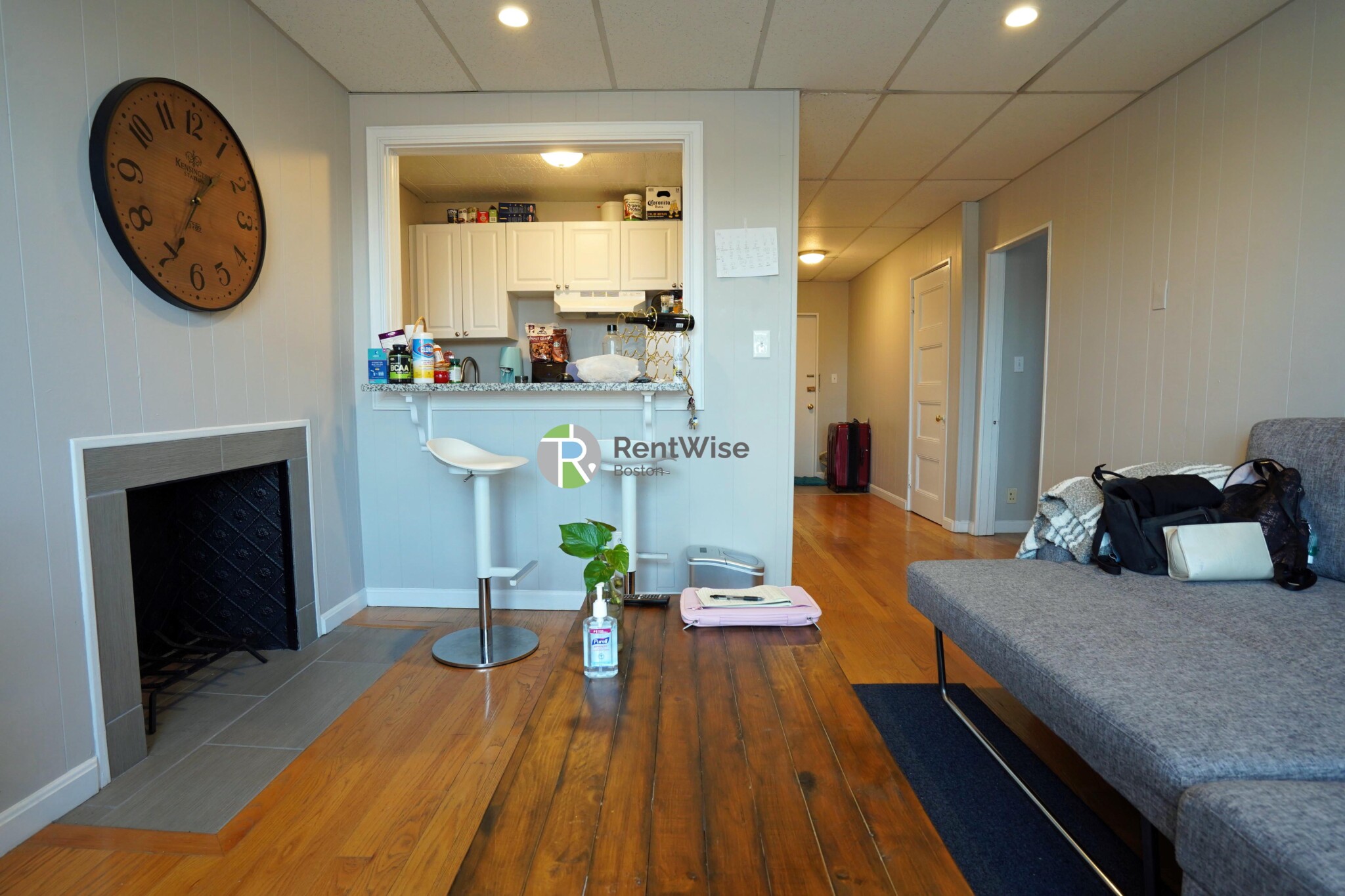 1055 Beacon St, Longwood