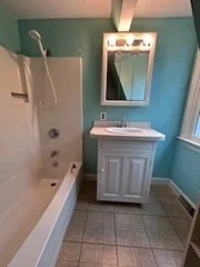 38 Cedar St, Holliston