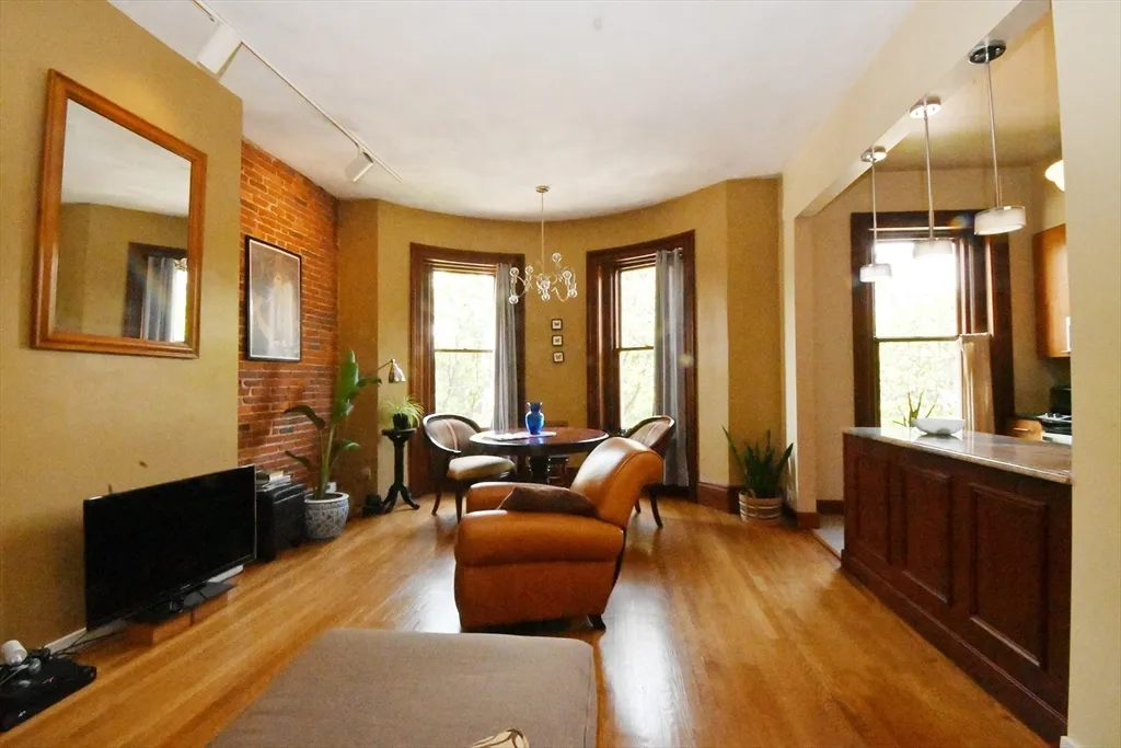 486 Columbus Ave, South End