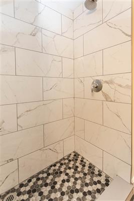 476 Fulton St, Medford