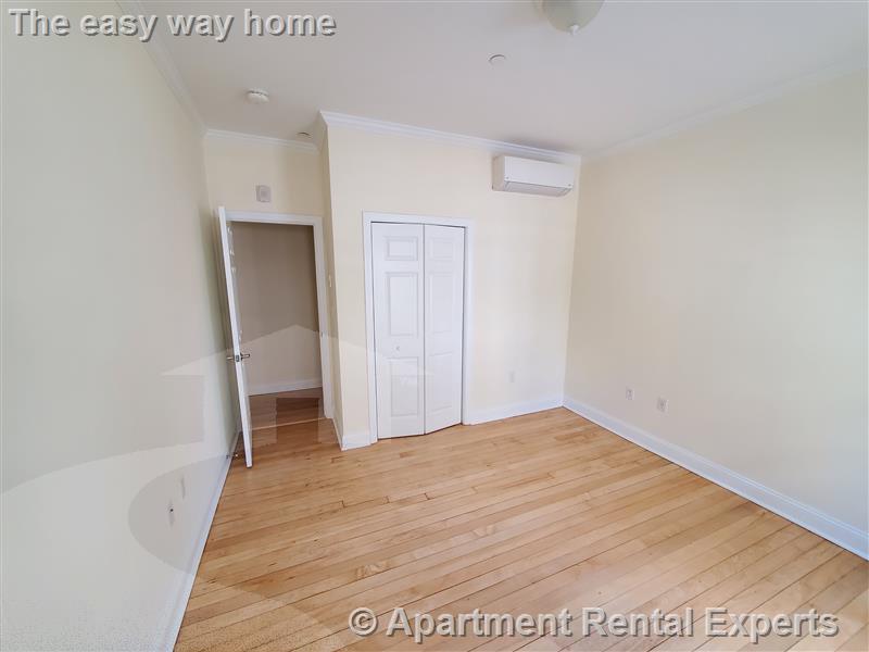 65 Langdon St, Harvard Square