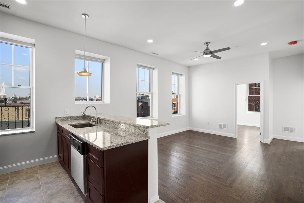 74 Salem St, North End