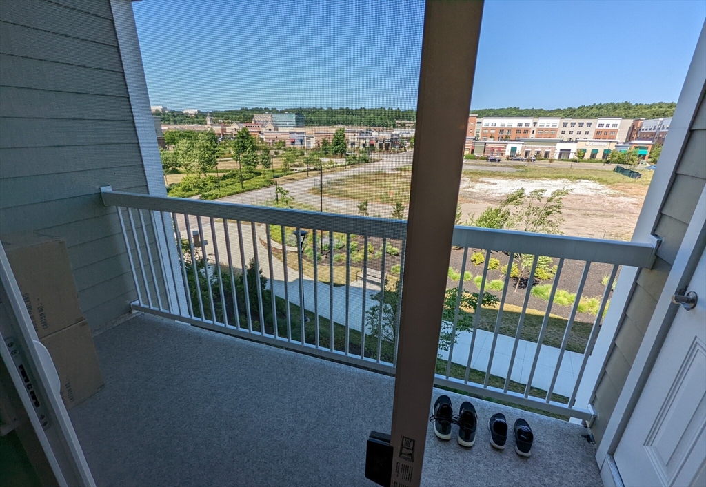 120 University Ave, Westwood