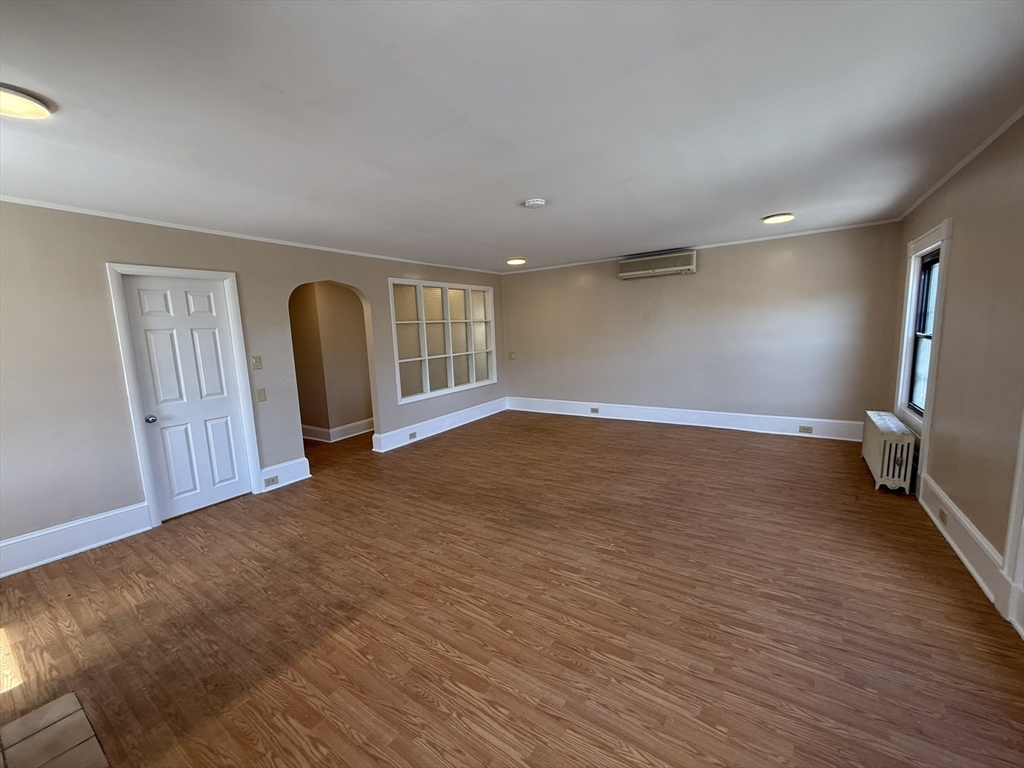 68 Court St, Plymouth