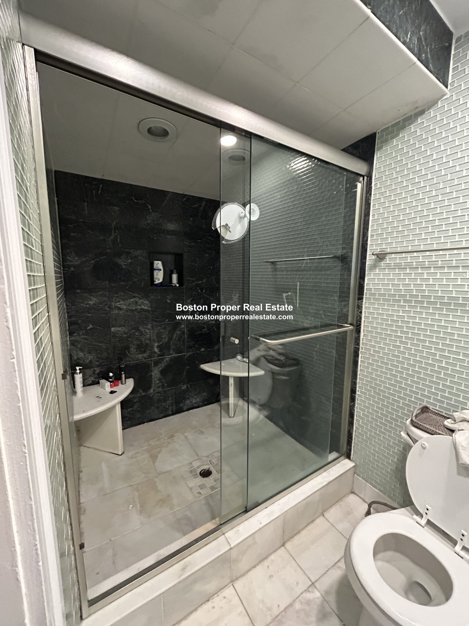 254 Newbury St, Back Bay