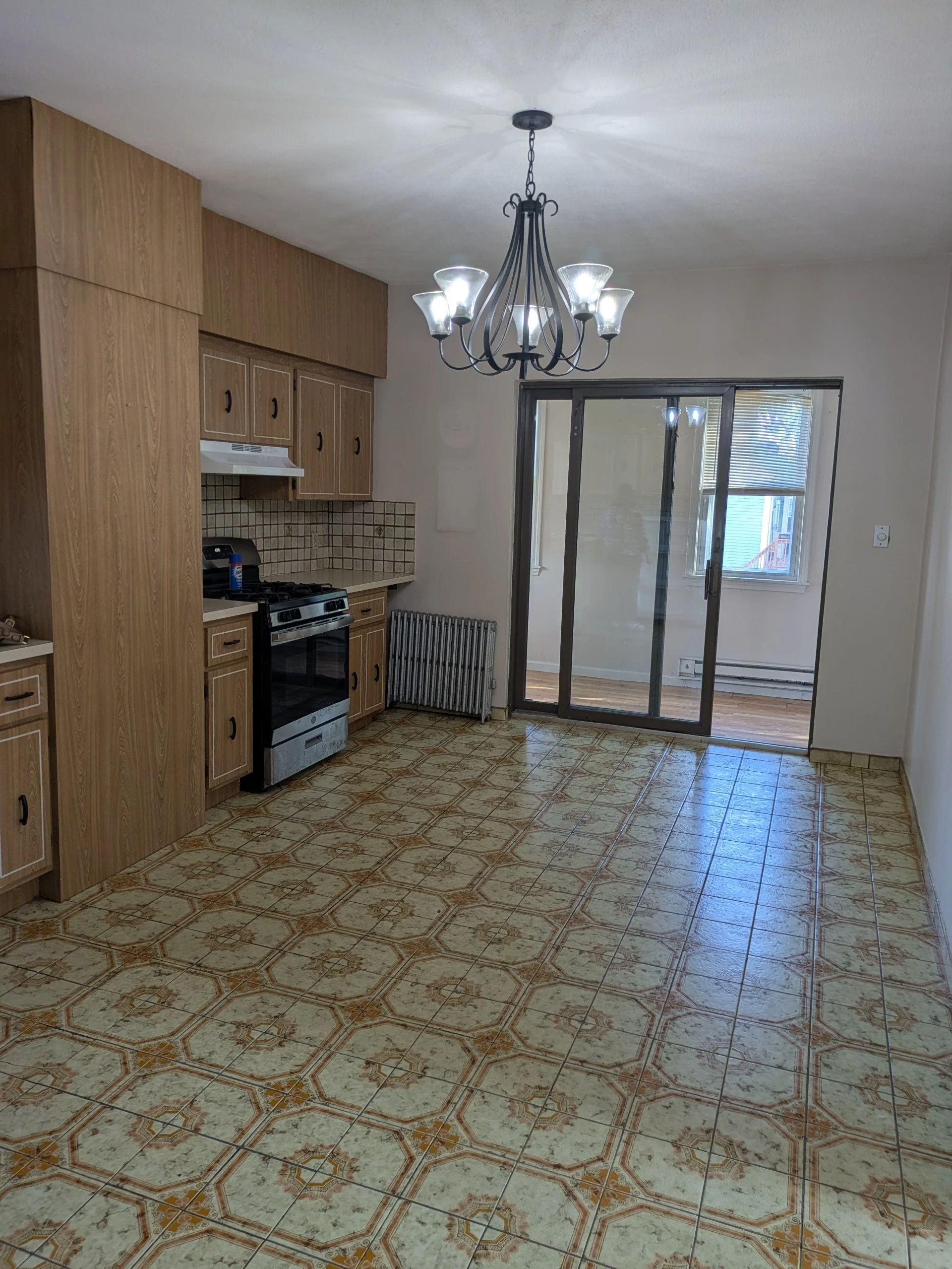 31 Chaucer St, East Boston