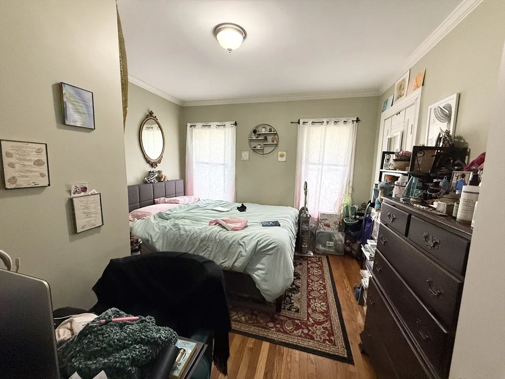 81 Florence St, Jamaica Plain