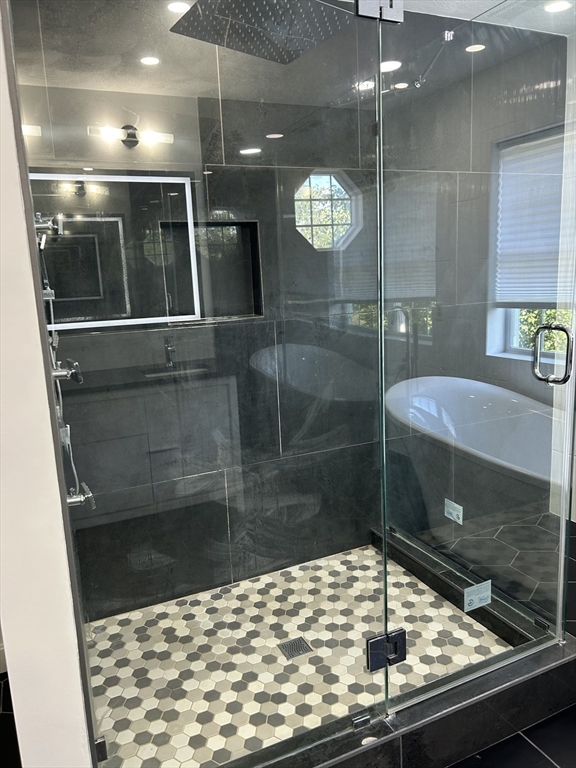 3 Gooseneck Ln, Westford