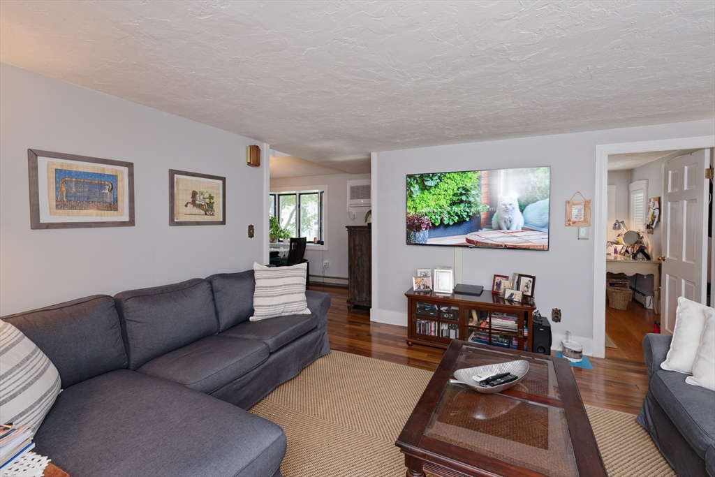 54 West Main, Marlborough