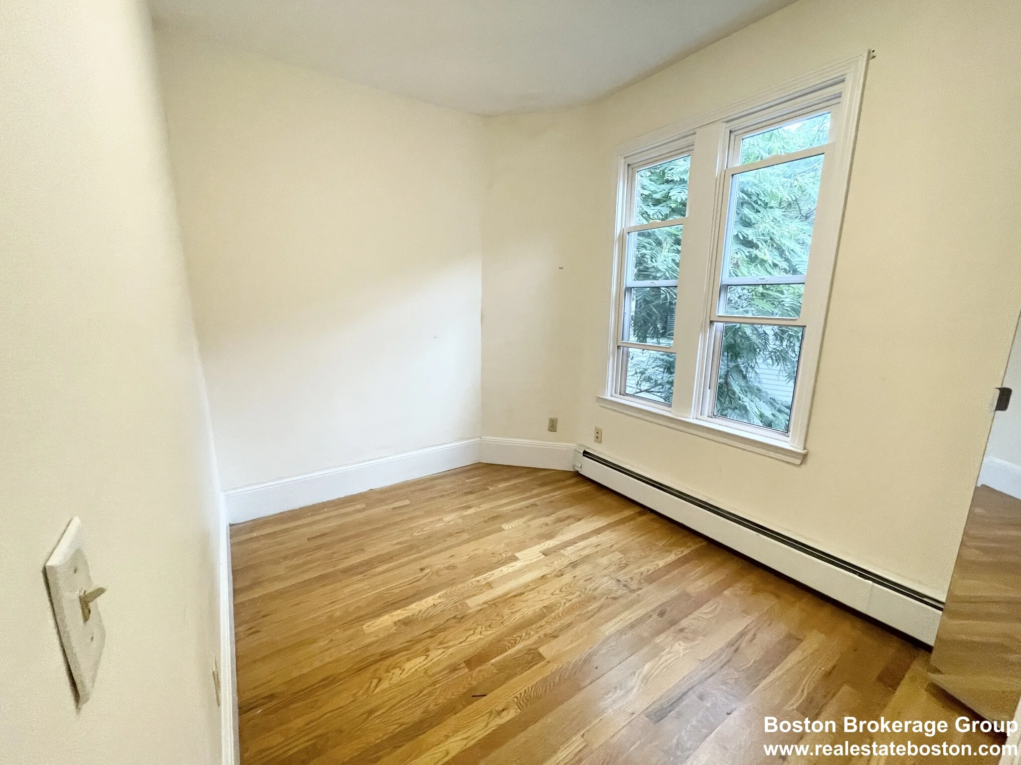 16 Greenwich Park, South End