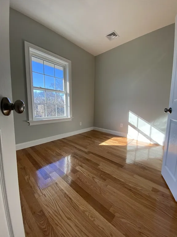 20 Kenton Rd, Jamaica Plain