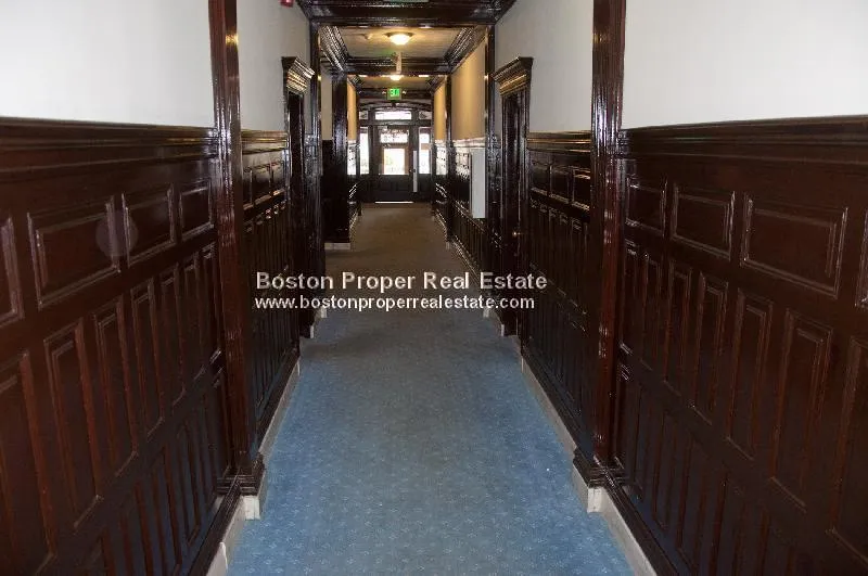 1111 Boylston St, Fenway