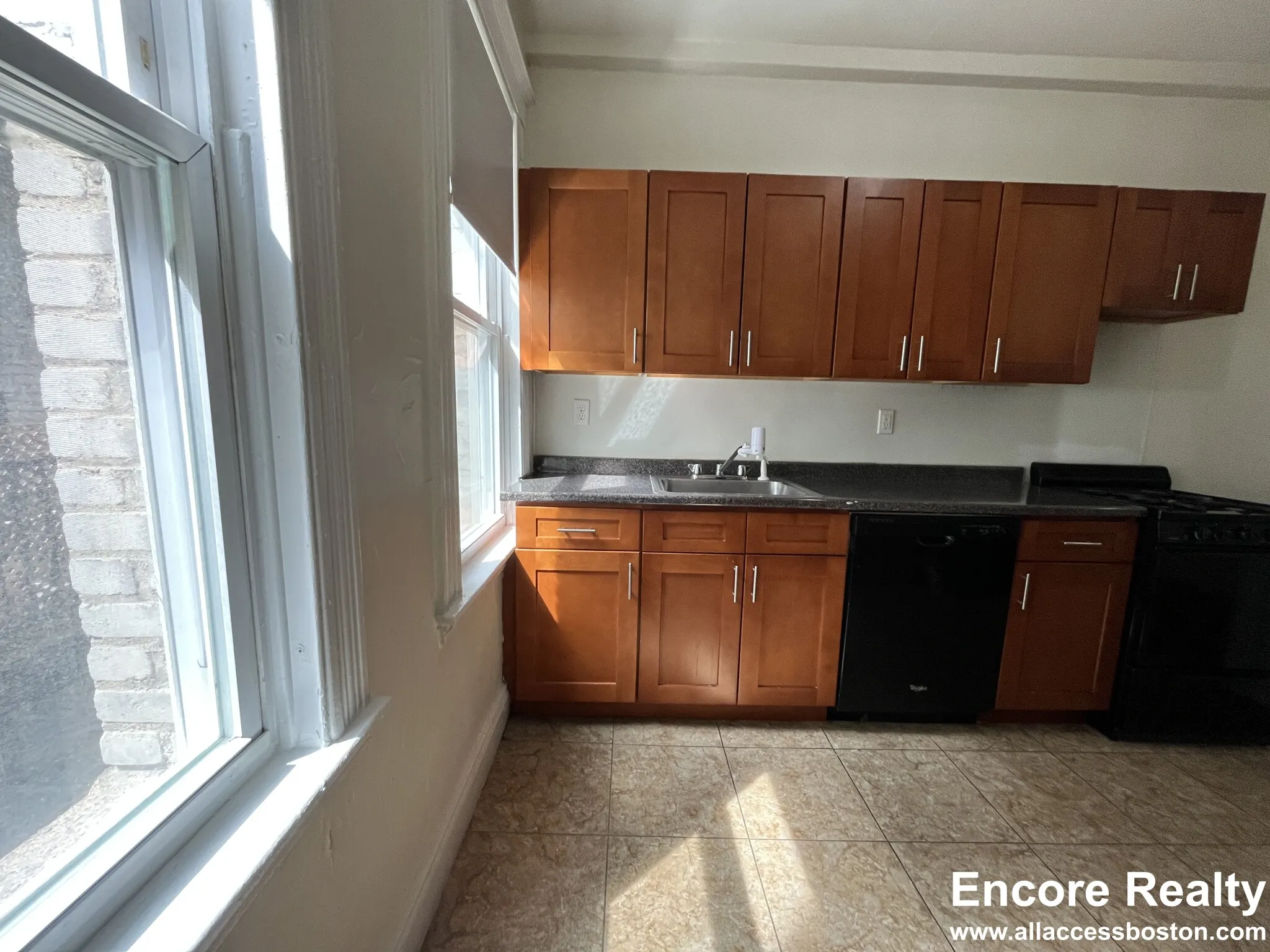 1628 Commonwealth Ave, Brighton