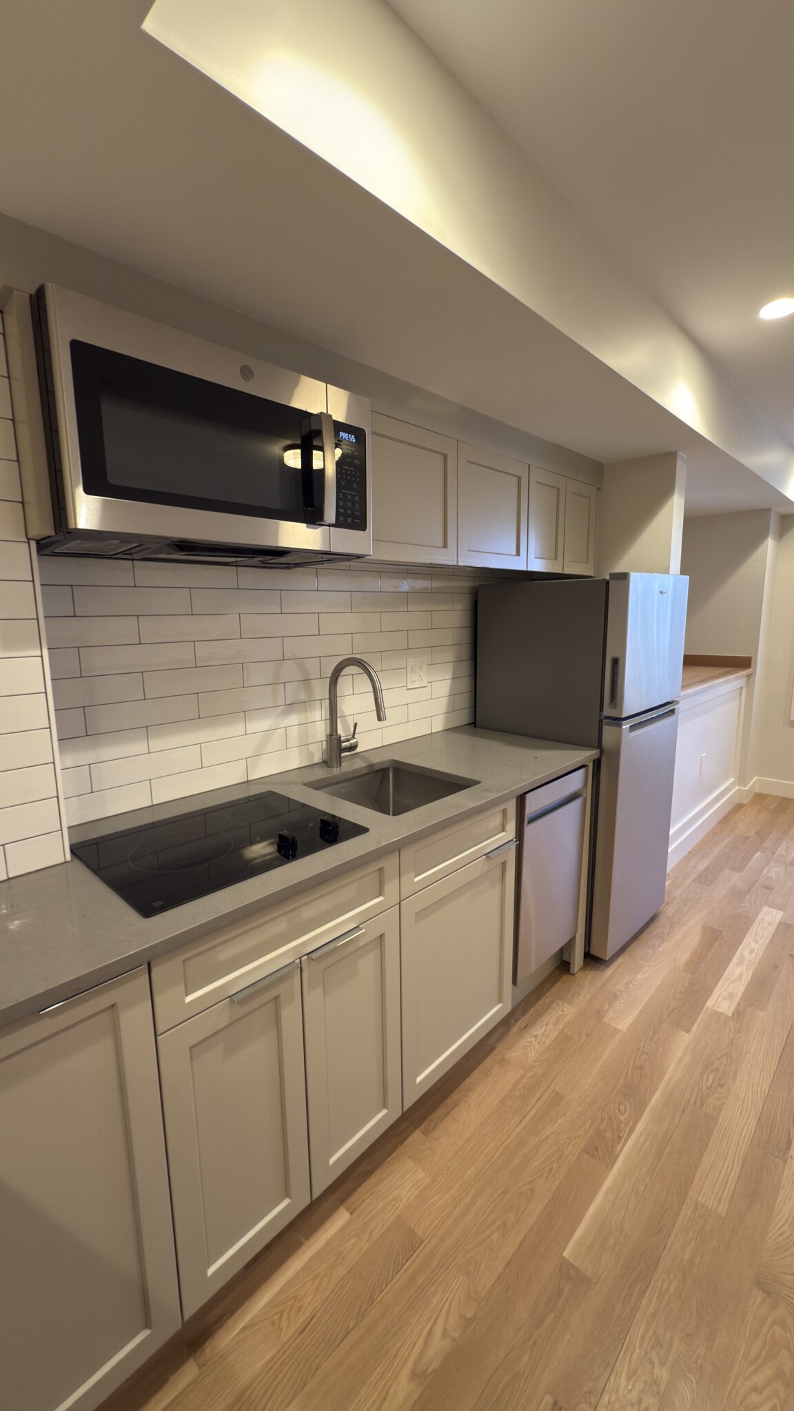 48 John F Kennedy St, Riverside