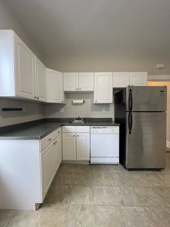 100 Lonsdale, Dorchester