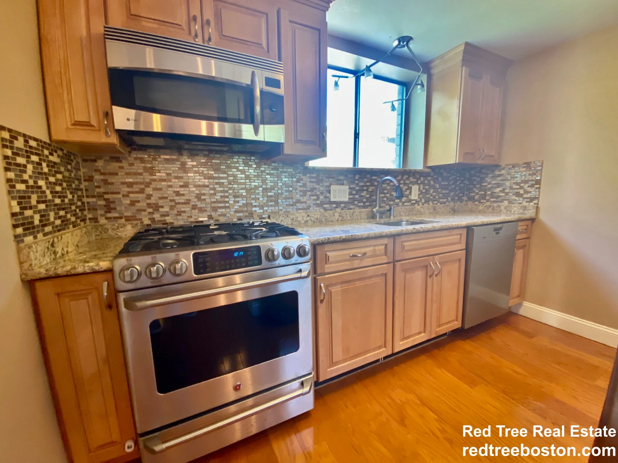 20 Stearns Rd, Coolidge Corner