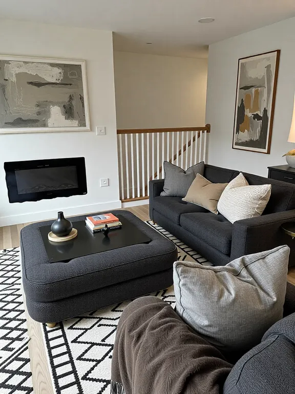 284 Sidney St, Cambridgeport