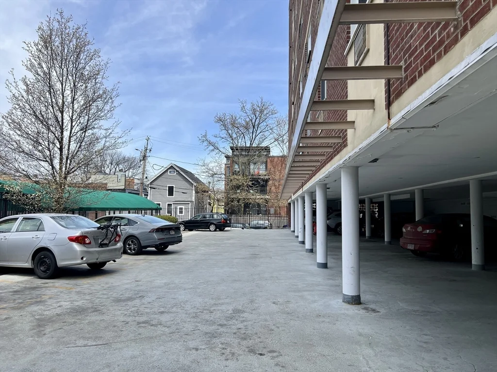 287 Harvard St, Mid Cambridge