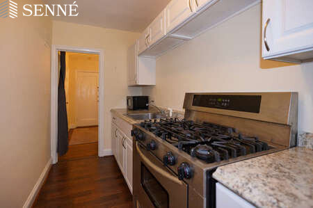 395 Broadway, Mid-Cambridge